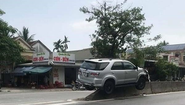 Hiện trường vụ tai nạn. Ảnh: V.T/ Zing.vn.