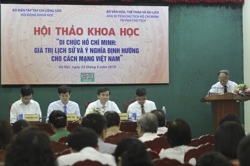 Toàn cảnh chương trình Hội thảo khoa học ngày 22.5. Ảnh Trần Vương