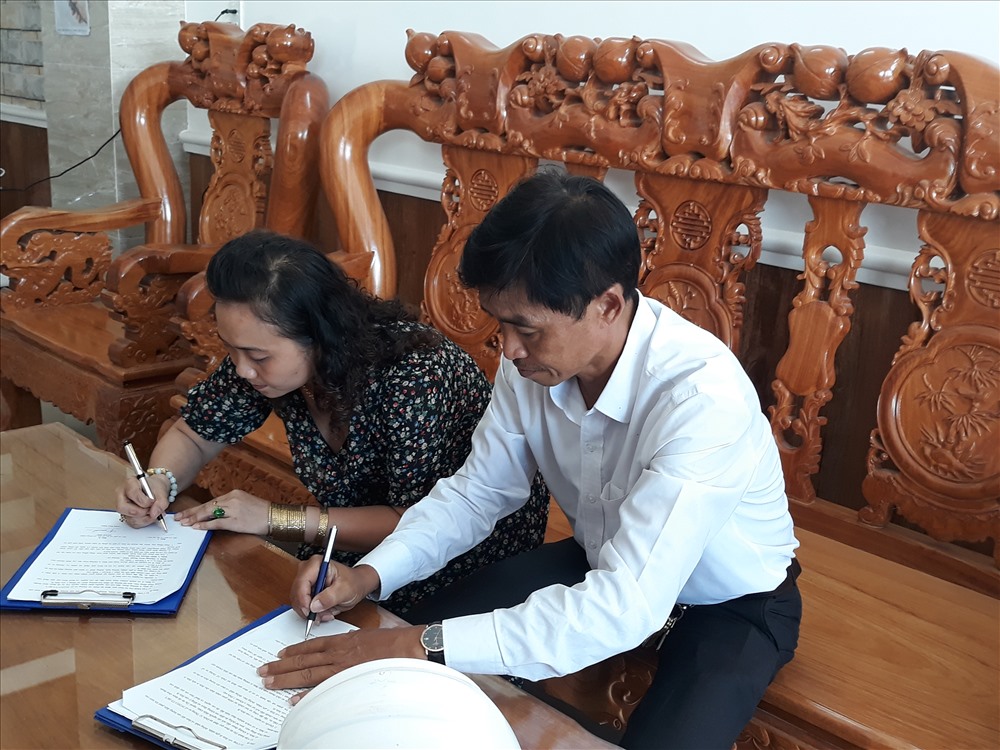 Gia đình ở Cần Thơ ký hợp đồng bán điện lại cho Điện lực Cần Thơ