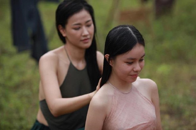 Tác giả bài viết cũng nhắc lại những giải thưởng “Vợ ba” giành được tại các liên hoan phim quốc tế tại Toronto (Canada) và San Sebastian.