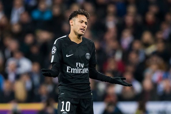 Neymar đang chỉ còn là “cái bóng” của chính mình. Ảnh: Sportskeeda.