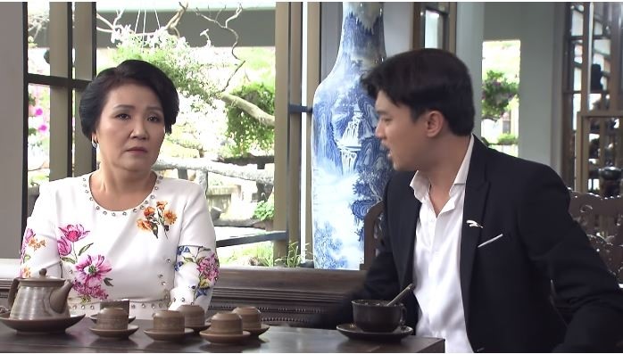 Vũ bị “chiếu tướng” khi bố cắt tài trợ, mẹ rút vốn đầu tư.