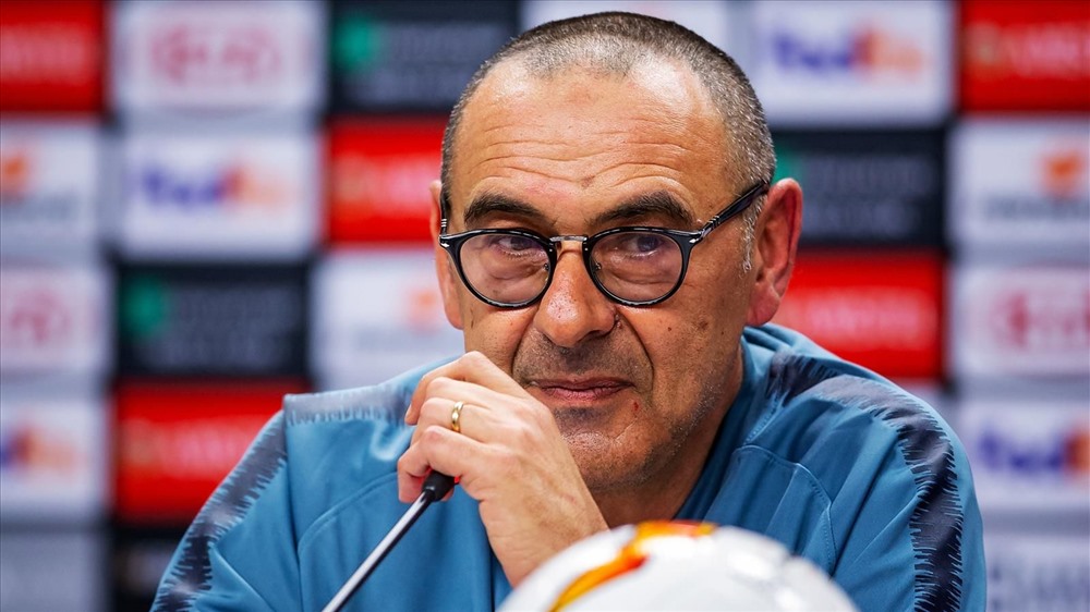 HLV Sarri trả lời họp báo về chấn thương của Kante. Ảnh: Eurosport Australia.