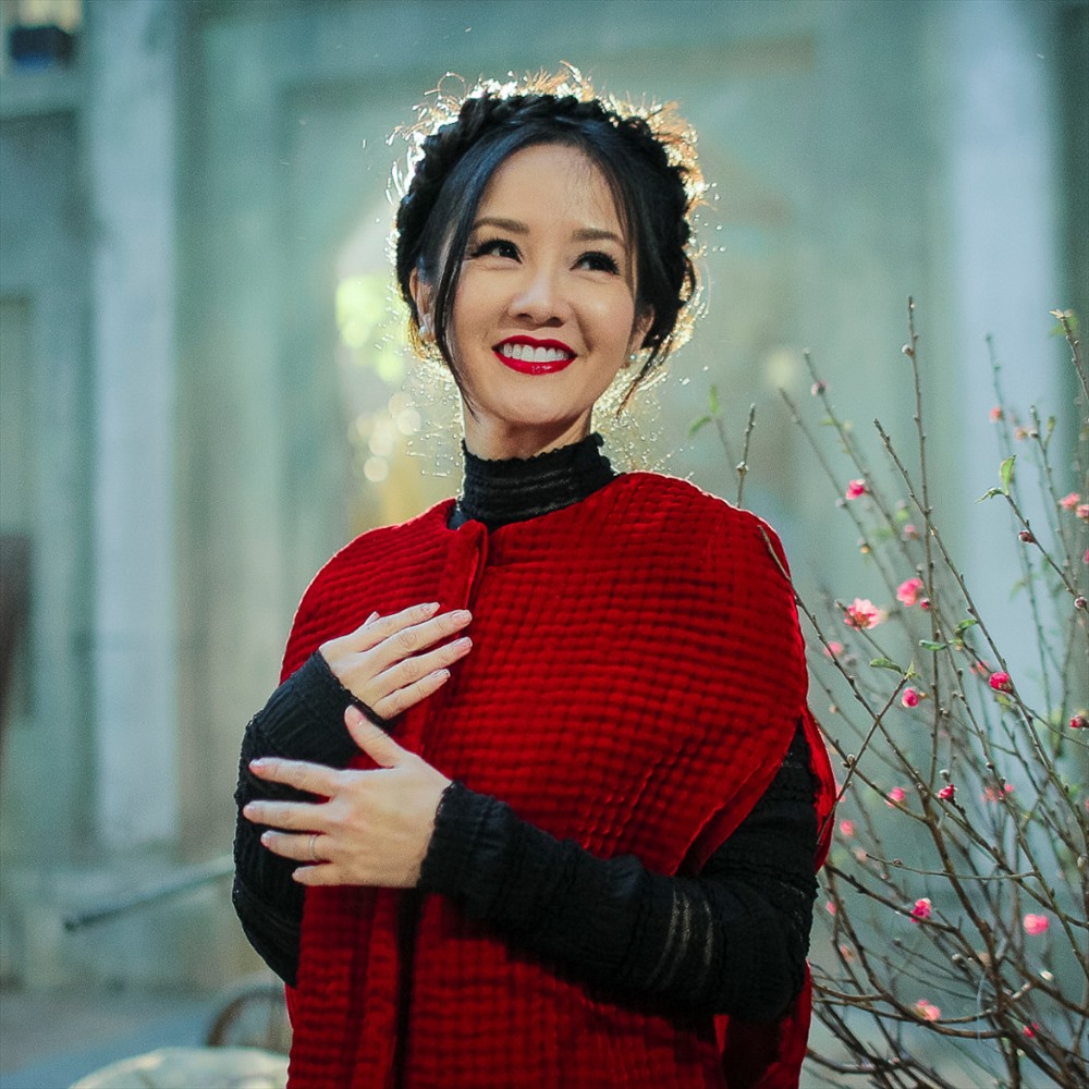 Hồng Nhung đã mạnh mẽ hơn sau ly hôn.