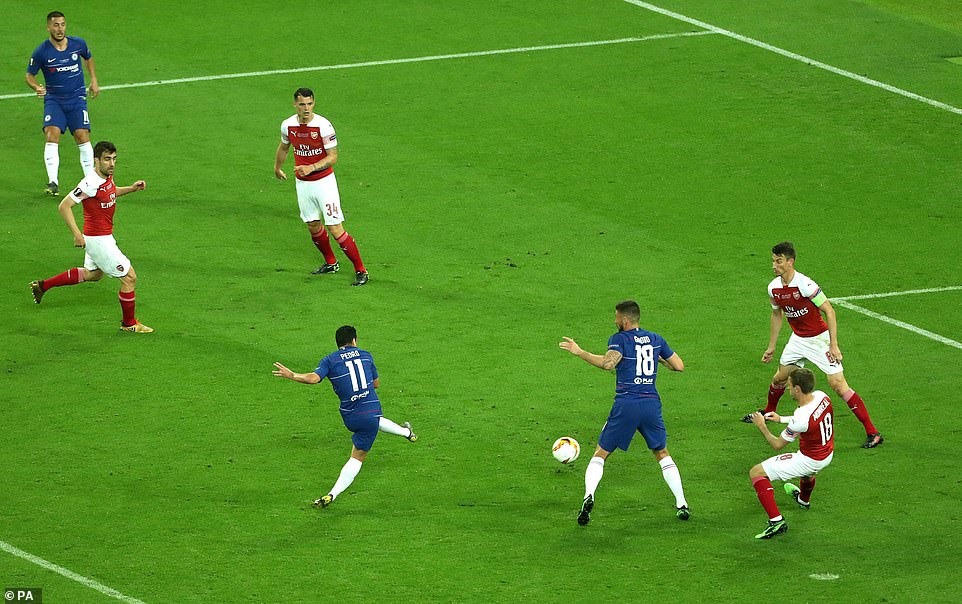 Chelsea dễ dàng có được bàn nhân đôi cách biệt. Ảnh: PA.