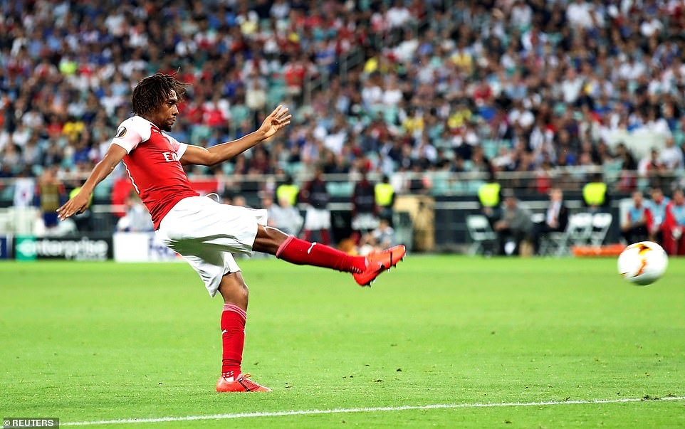 Iwobi ghi bàn danh dự cho Arsenal. Ảnh: Reuters.