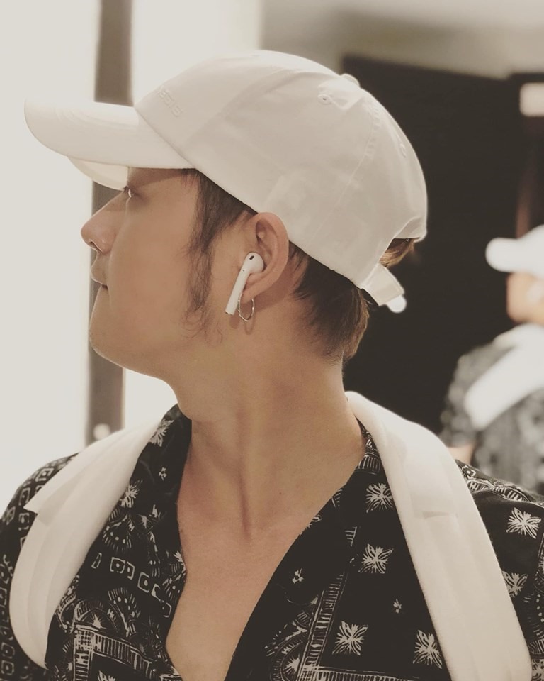Thanh Duy Idol té xe gãy xương đòn trong một chuyến đi chơi.