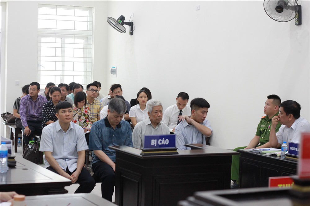 TAND TP. Hà Nội mở phiên tòa xét xử sơ thẩm vụ án “Lạm dụng chức vụ, quyền hạn chiếm đoạt tài sản” xảy ra tại Tập đoàn Công nghiệp tàu thủy Việt Nam (Vinashin). Ảnh Trần Vương
