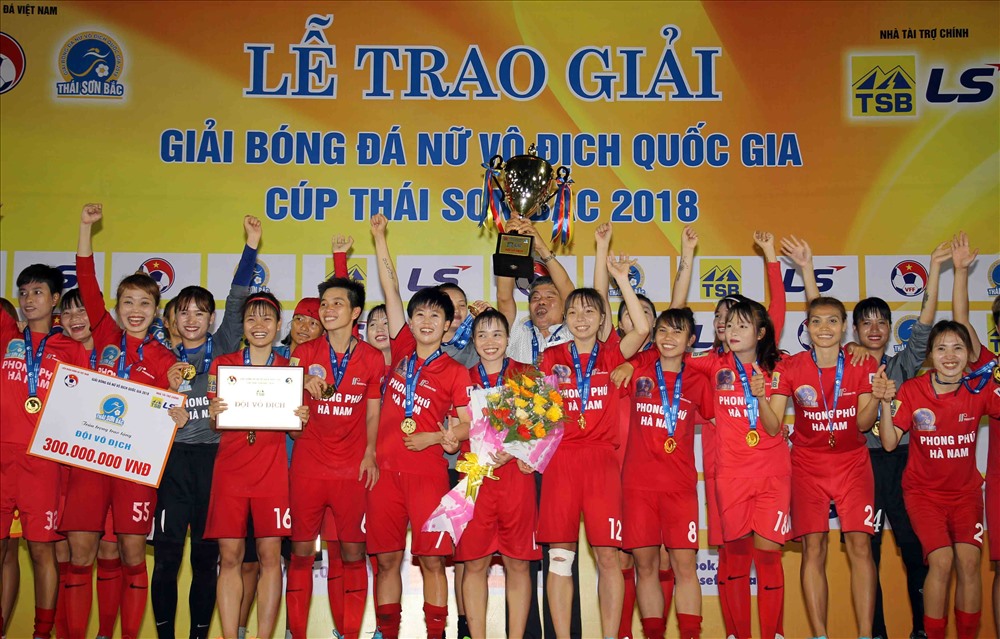 PP.HN hướng đến mục tiêu bảo vệ thành công ngôi vô địch một năm trước của mình. Ảnh: TSB