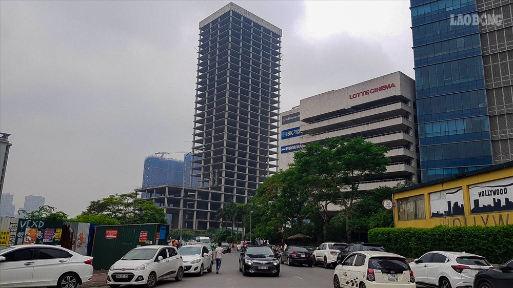 Dự án văn phòng Vicem Tower được cấp phép năm 2011 và dự kiến hoàn thành 3 năm sau đó.