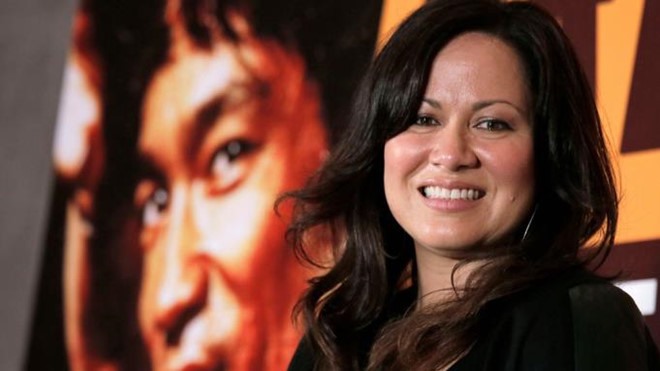 Shannon Lee cho biết cô khó chịu khi bị đoàn phim Once Upon a Time in Hollywood vượt mặt. Tuy nhiên, nhà sản xuất cho rằng chuyện này không đáng để cô bỏ thời gian, năng lượng. Ảnh: Zing.