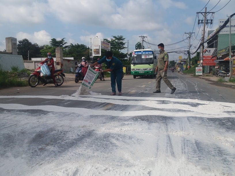 Nhiều biện pháp phòng chống và xử lý điểm dịch đã được triển khai tích cực tại TPHCM, ảnh: Kim Đồng