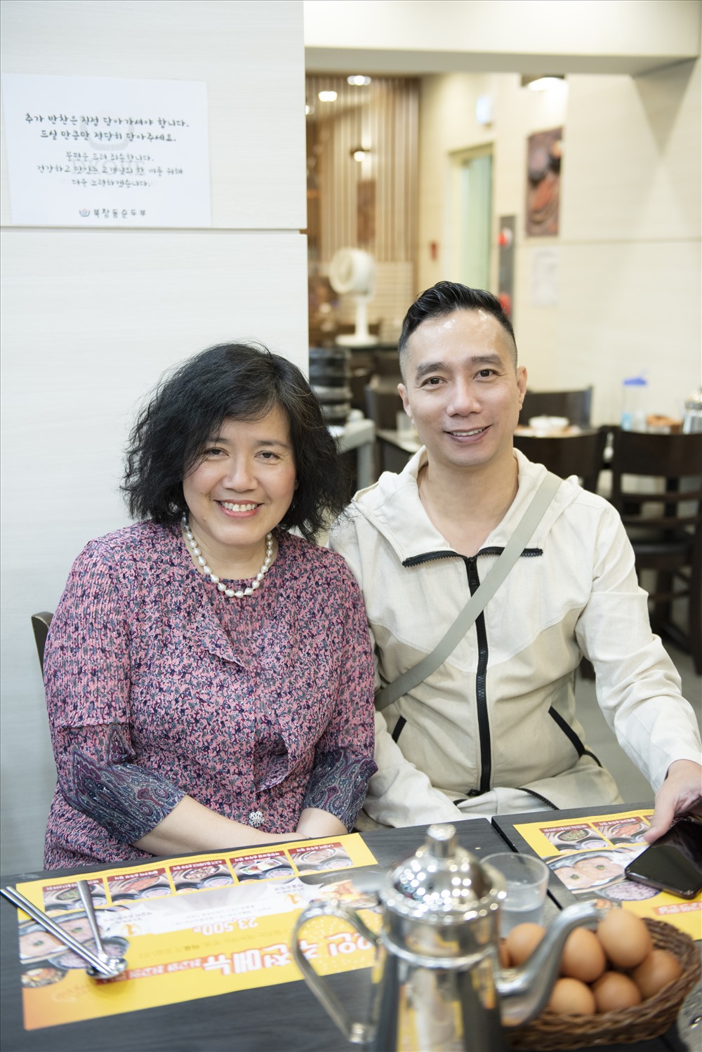 NTK Đỗ Trịnh Hoài Nam và phu nhân Đại sứ đặc mệnh toàn quyền Việt Nam tại Hàn Quốc. Ảnh: Vũ Đình Hải.