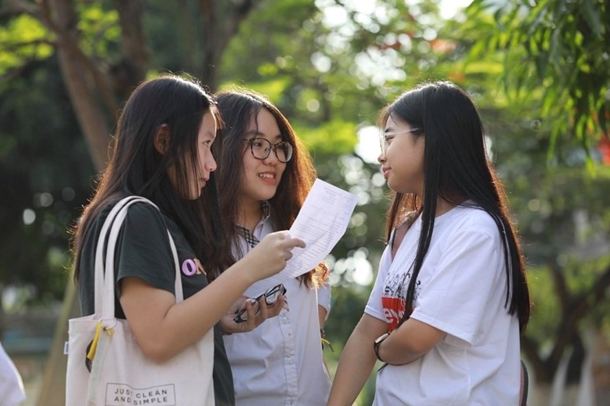 Thí sinh dự thi lớp 10 tại Hà Nội. Ảnh: Hải Nguyễn