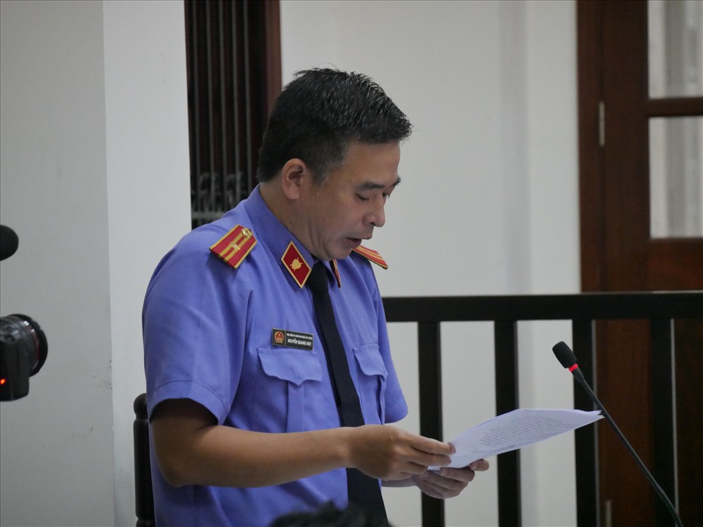 Đại diện VKS quận Bình Thạnh. Ảnh: Anh Tú.