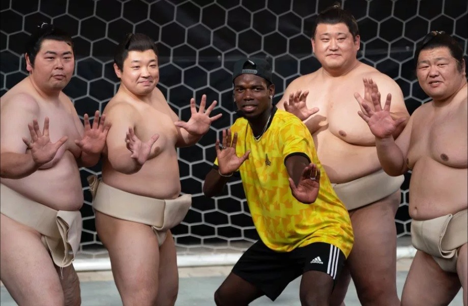 Pogba đóng quảng cáo ở Nhật Bản. Ảnh: REX.