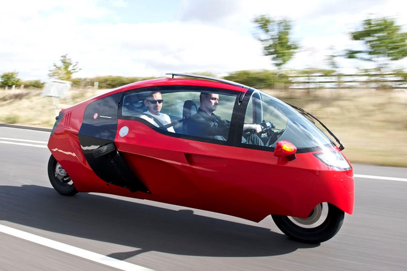 Nhìn lướt qua ai cũng nghĩ rằng đây là một chiếc xe hơi mini chạy bằng điện. Ảnh: Carbuzz