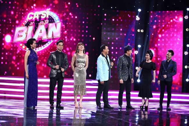 Dàn nghệ sĩ trong chương trình. Ảnh: ST
