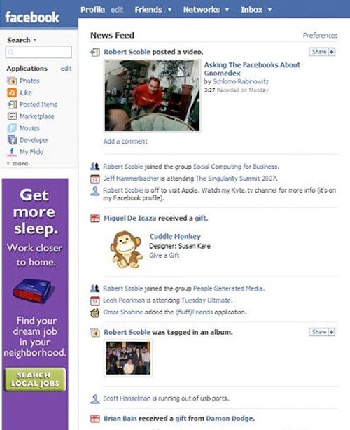Facebook đã tung ra tính năng News Feed mang lại kết nối nhiều hơn giữa những người dùng vào năm 2006.