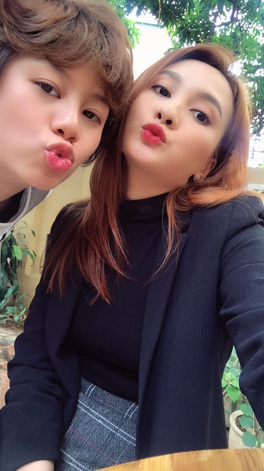 Trong “Về nhà đi con“, dù là chị em ruột Anh Thư và Bảo Hân luôn cãi nhau và không ai chịu nhường nhịn ai. Ảnh: Bảo Thanh.