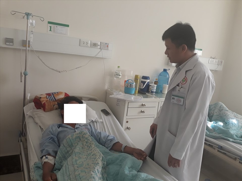 Nạn nhân được điều trị tại bệnh viện Nạn nhân được điều trị tại bệnh viện