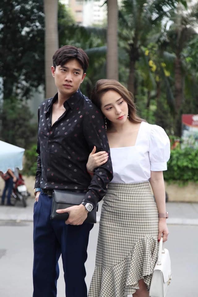Hình ảnh của Vũ và Nhã trong “Về nhà đi con“. Ảnh: ST