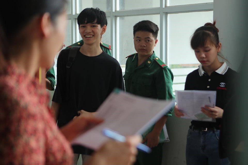 ...Họ đều có ước mơ thi đỗ vào một trường thuộc ngành quân đội.
