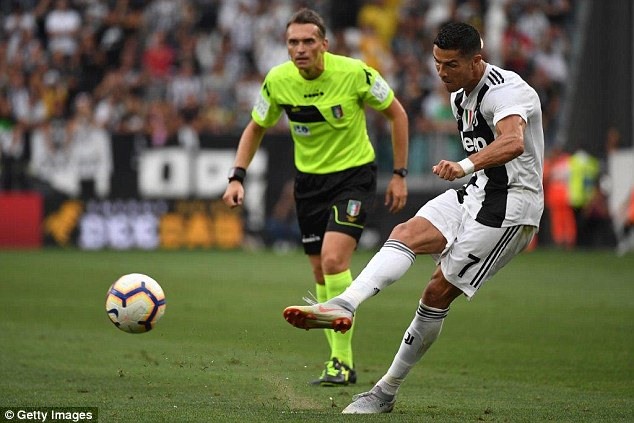 Ronaldo sẽ đá trung phong từ mùa giải tới?. Ảnh: Getty.
