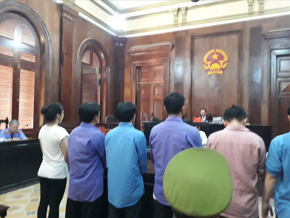 Các bị cáo tại tòa. Ảnh: M.P.