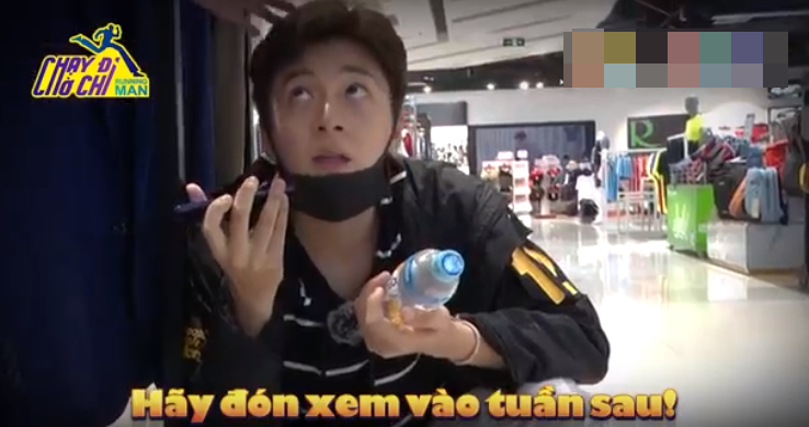 Ngô Kiến Huy lén lút thực hiện thử thách. Ảnh cắt từ clip