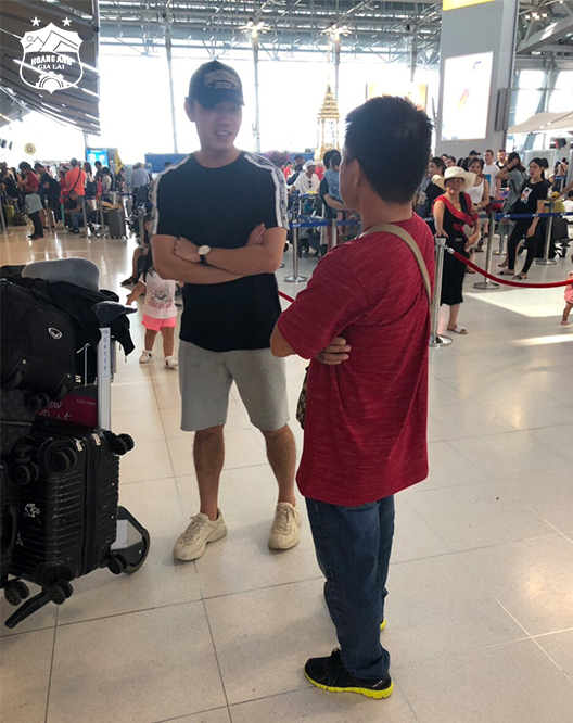 Xuân Trường đang trên đường trở về Việt Nam. Ảnh: HAGL FC.