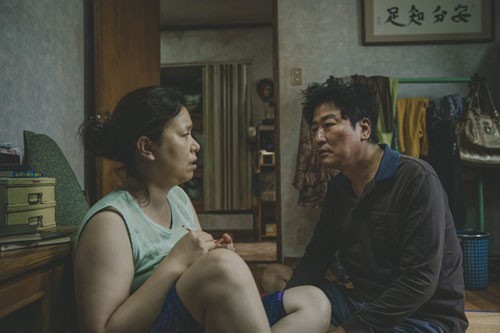 Cảnh trong phim “Ký sinh trùng”. Ảnh: NPH.