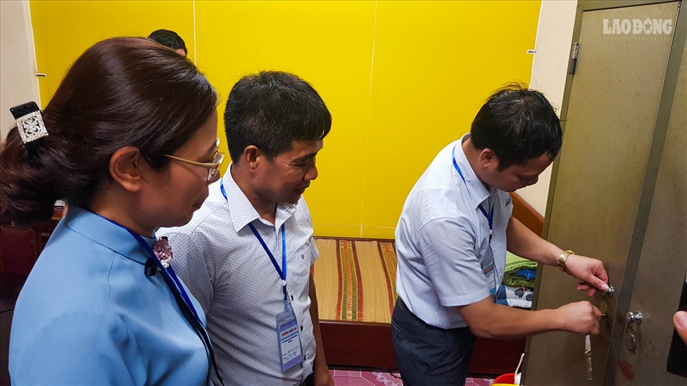 Công tác bảo mật đề thi, bài thi, chấm thi diễn ra nghiêm ngặt. Ảnh: Phan Anh