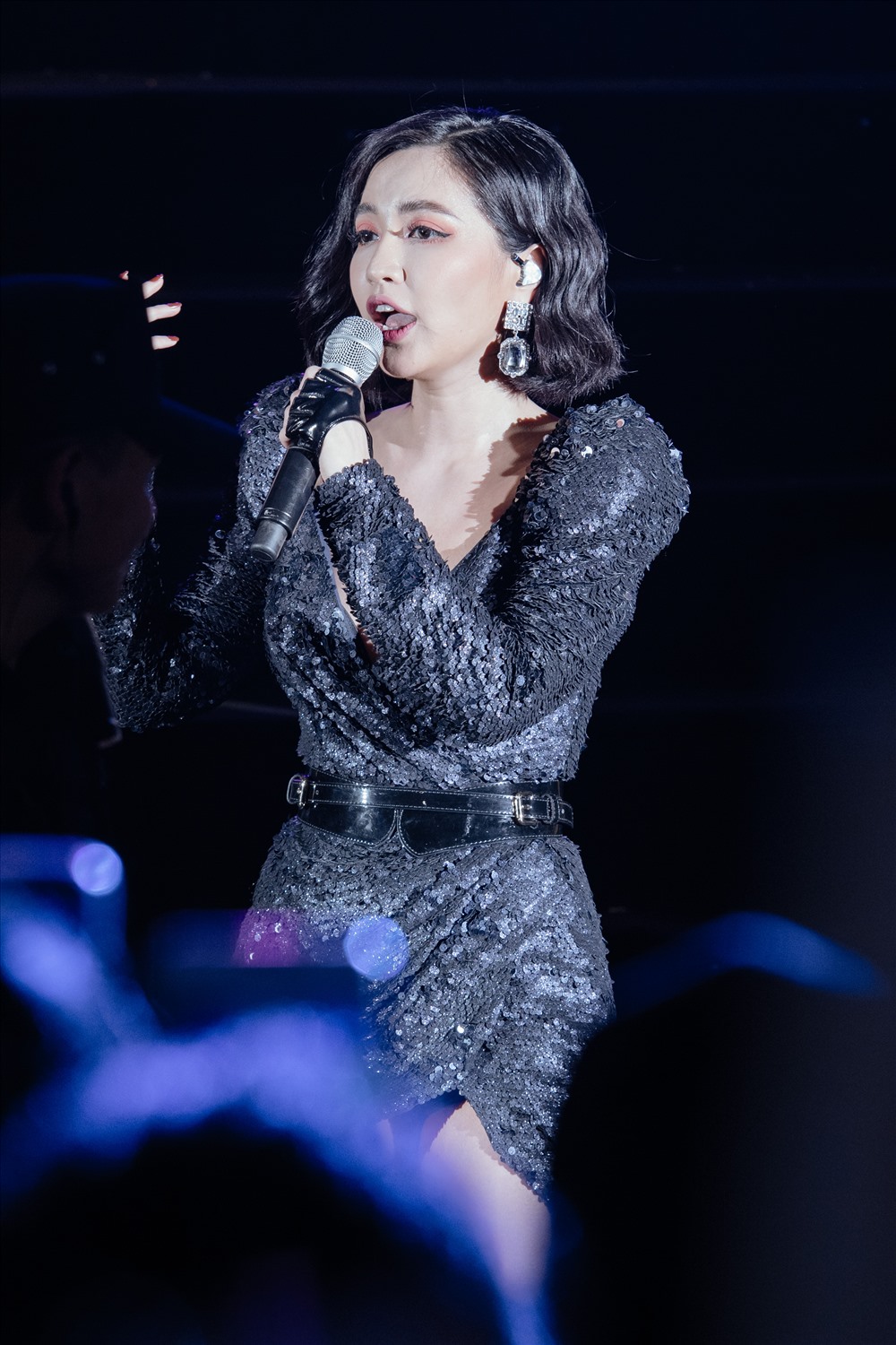 Ca sĩ Bích Phương trở lại Hà Nội