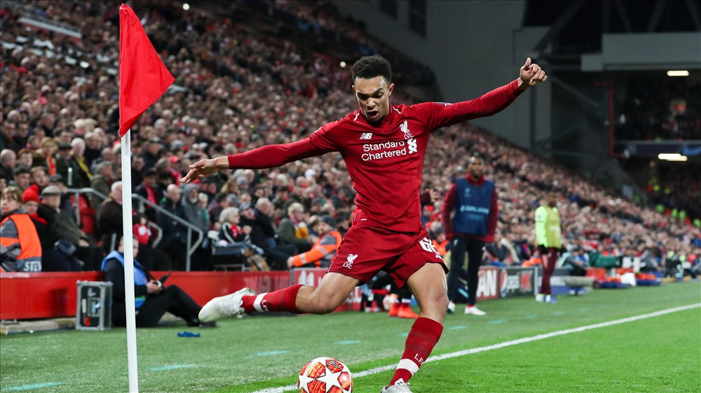 Khoảnh khắc Alex-Arnold đưa The Kop vào chung kết. Ảnh: Getty.