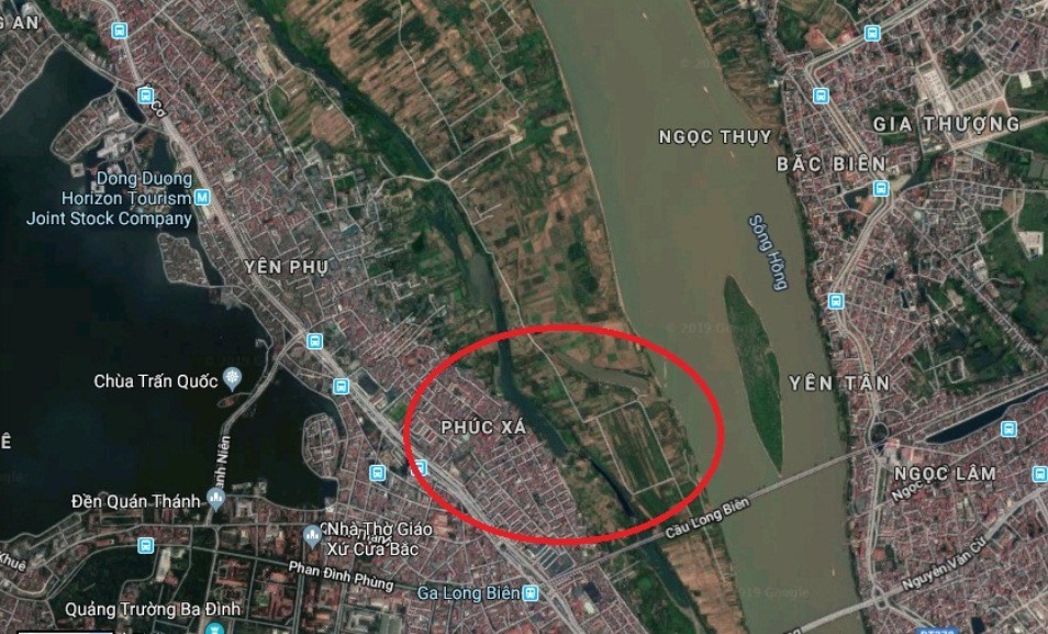 Các vị trí đổ rác tại phường Phúc Xá. Ảnh: P.V
