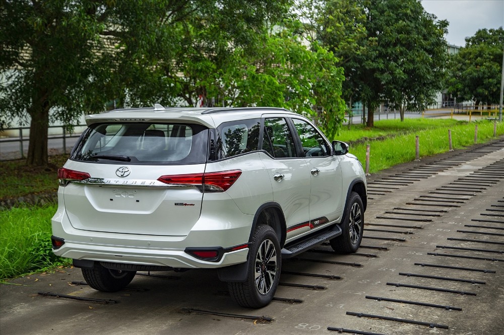 Chiếc Fotuner 2019 thứ 500.000 xuất xưởng. Ảnh: Toyota VN
