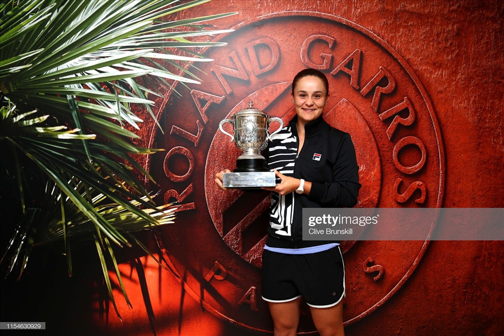 Ashleigh Barty lần đầu tiên vô địch Grandslam. Ảnh: Getty.
