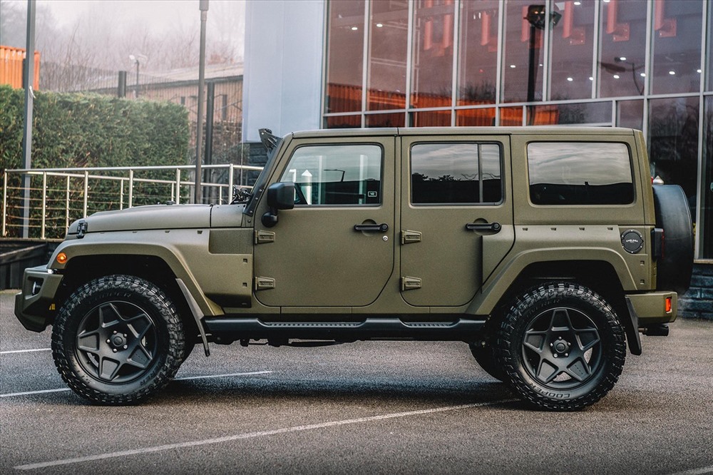 Chiếc được làm mới lại từ chiếc Jeep Wrangler 2018. Ảnh: Carbuzz