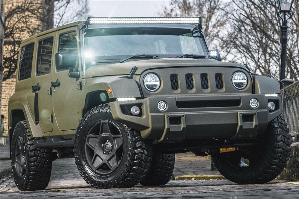 Chiếc được làm mới lại từ chiếc Jeep Wrangler 2018. Ảnh: Carbuzz