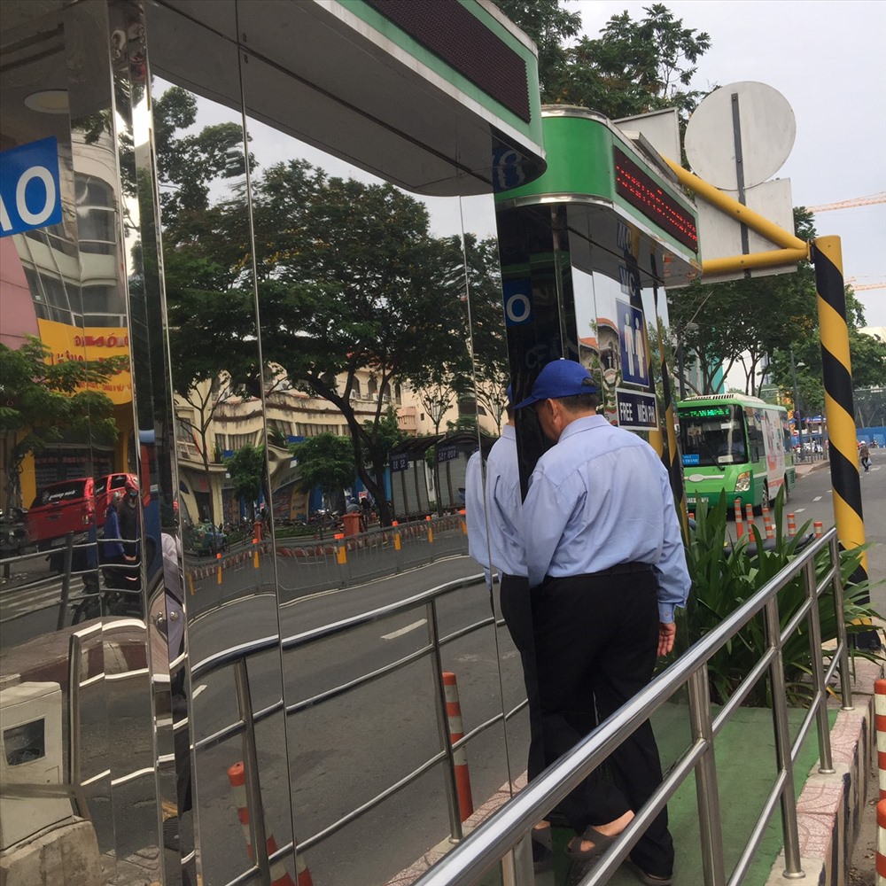 Nhà vệ sinh thông minh do Công ty Tiên Phong thí điểm. Ảnh PV