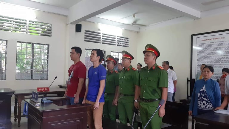 Các bị cáo tại phiên tòa sáng ngày 10.7. Ảnh: P.V