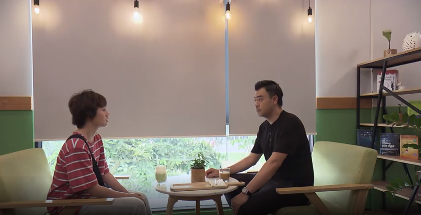 Dương đến gặp chú Quốc.