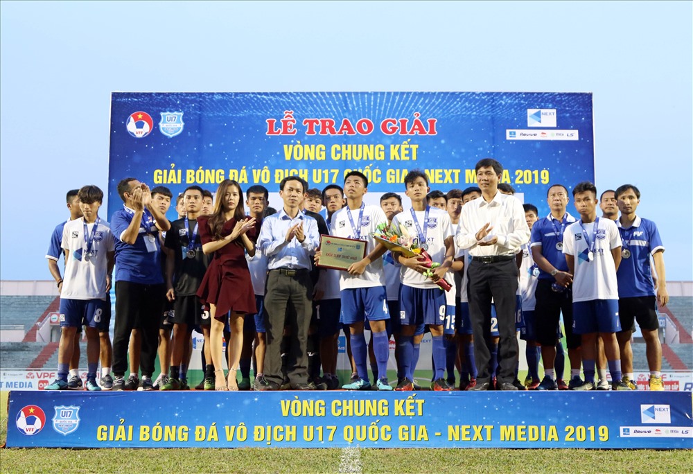 U17 PVF giành hạng Nhì chung cuộc sau khi để thất bại trên chấm luân lưu. Ảnh: Hữu Phạm