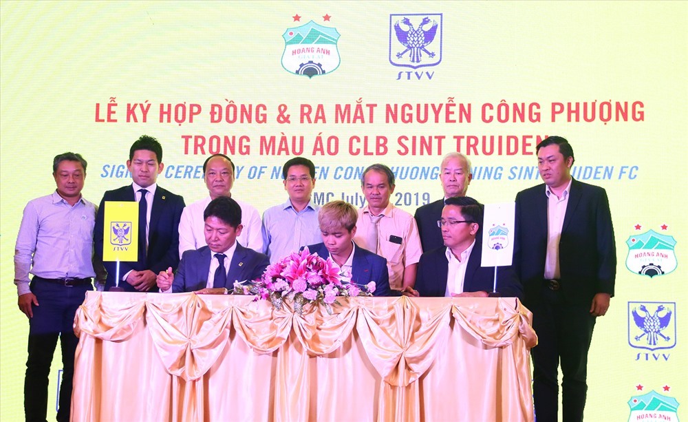 1 năm tới Phượng sẽ thi đấu tại cấp độ cao nhất bóng đá Bỉ .Ảnh: Đình Viên.
