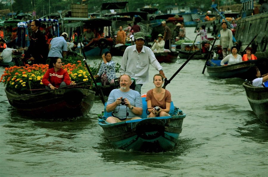 Du lịch ĐBSCL luôn thu hút du khách trong và ngoài nước. Ảnh: T. L.