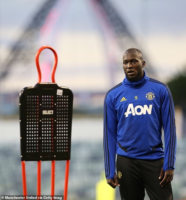 Lukaku nên ra đi để tìm bến đỗ mới. Ảnh: Getty.