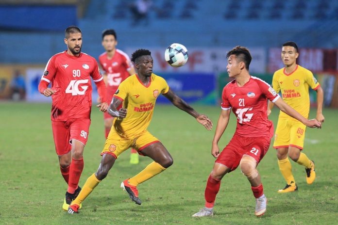 Tân binh Viettel bị đánh bại trước một DNH Nam Định phản công sắc sảo và hiệu quả. Ảnh: VPF