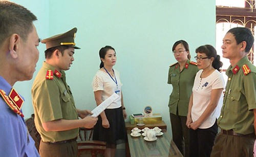 Bà Nga nhận quyết định khởi tố hồi giữa năm 2018. Ảnh: CACC