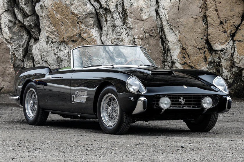 Chiếc Ferrari 250 GT Series I Cabriolet sản xuất năm 1958 cực hiếm. Ảnh: Carbuzz